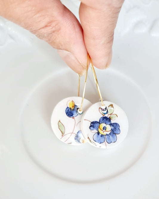 Bijoux en faïence assiette cassée, boucles d'oreilles fleurs, bijoux recyclés, Créoles plaqué Or, cadeau fête des mères, cadeau anniversaire